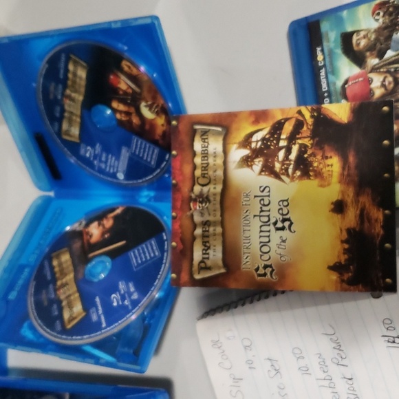 4 PIRATES OF THE CARIBBEAN DVD MOVIES - Picture 4 of 14